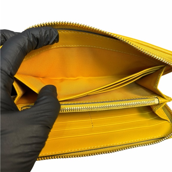 Tory Burch Fleming Zip Continental Wallet  (A715) - Picture 9 of 14